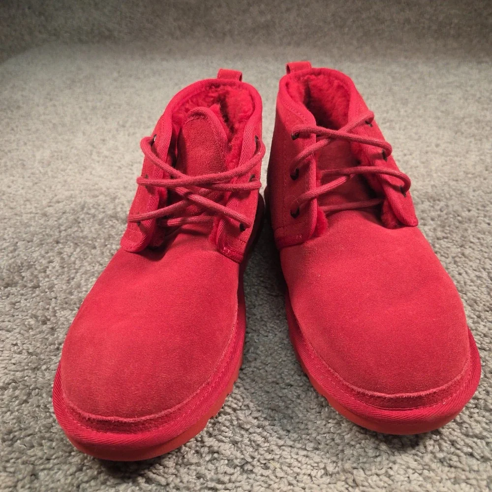 UGG Neumel Samba Red Suede Chukka Boots Mens 9 Shearling Lined Lace Up